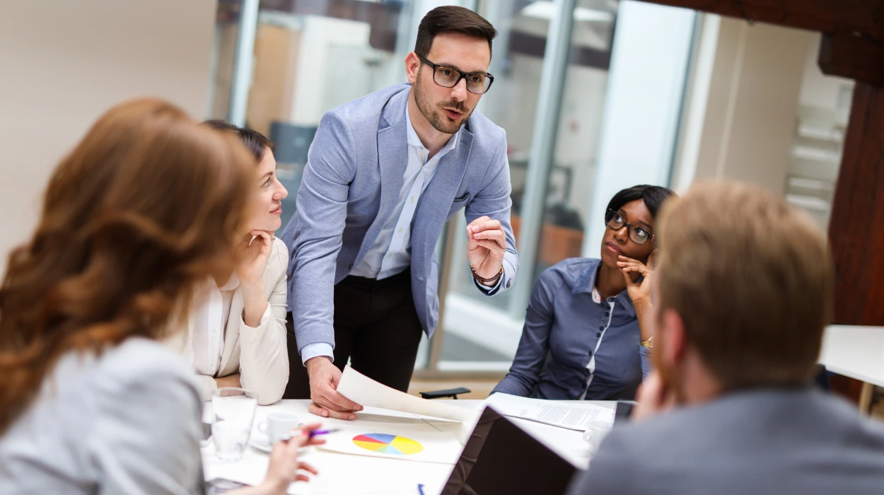 ما-هي-مسؤوليات-مدير-المشروع