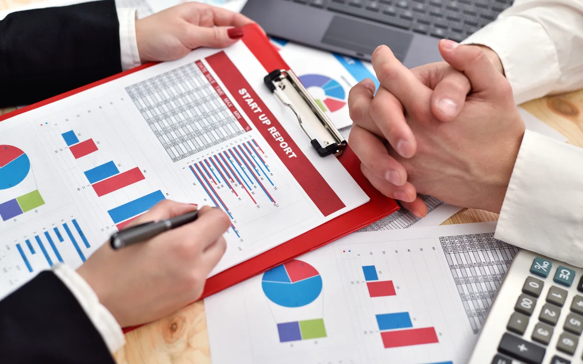 إعداد-التقارير-المؤسسية-المتوافقة-مع-المعايير-الدولية-اختيار-المنصات-والعمليات